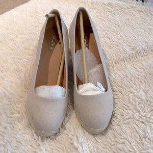 J Crew brand new tan wedges size 8 textile